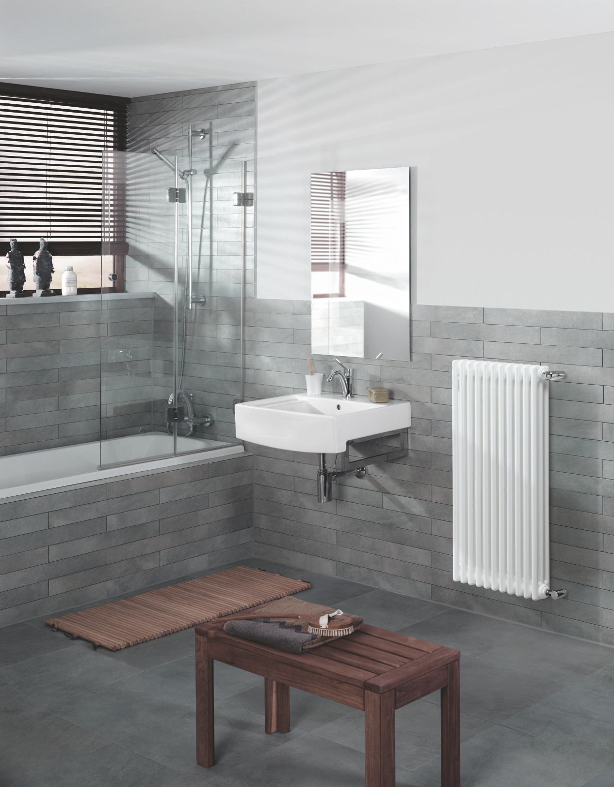 Радиатор Zehnder Charleston 2180/05, 5 секций, Traffic White RAL 9016